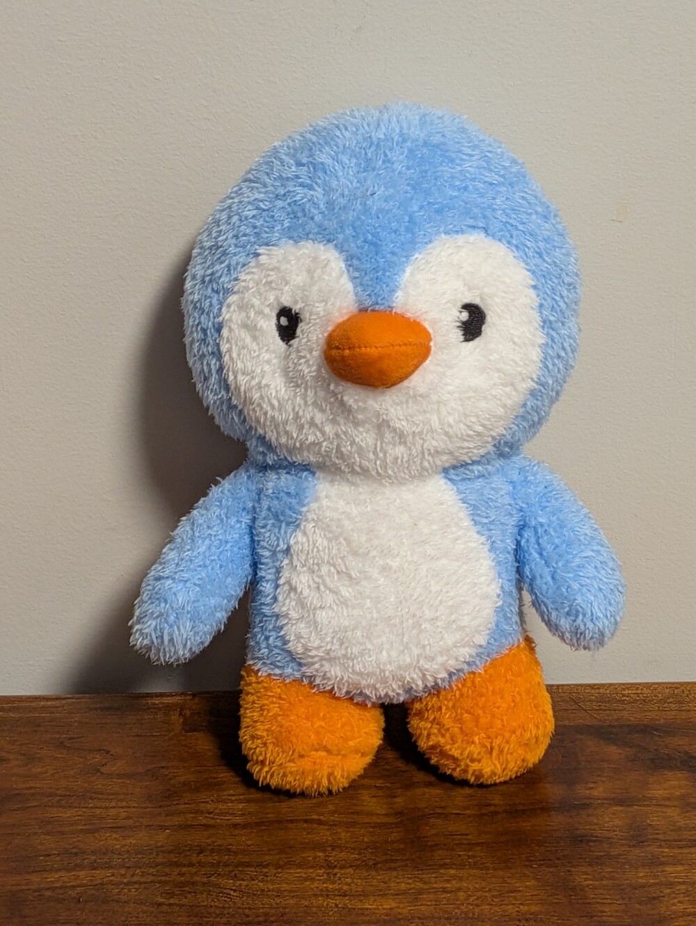 Kid Connections. Plush Blue & White Penguin with Orange Beak and Feet. GUC.